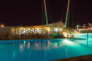 GLARUS BAR at The POOL