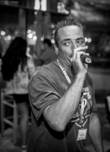 KARAOKE & COCKTAILS Fun