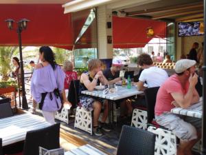 LA PIAZZA - Fun, Party, Friends