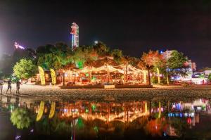 MEXO by Night