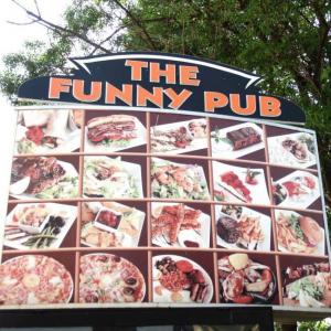 THE FUNNY PUB