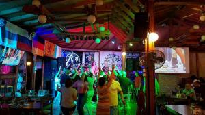 Party with FRIENDS 