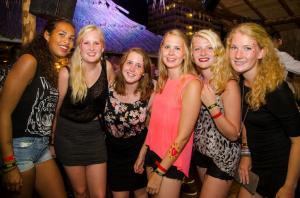 Party at Beach Bar VIKING