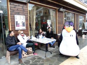 PENGUINS Party