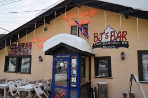 Apres Ski BJs Bar BOROVETS Bulgaria
