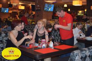 QUEENS PUB Bansko