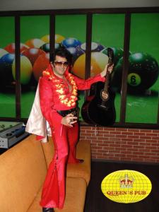 ELVIS SHOW !