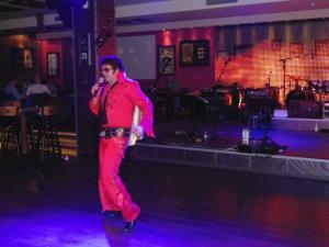 ELVIS SHOW !