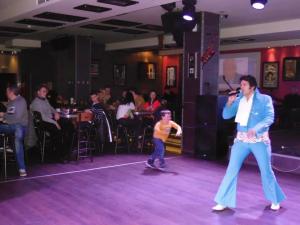 ELVIS SHOW !