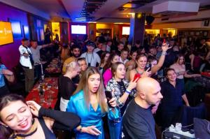 Party with SOFI MARINOvA