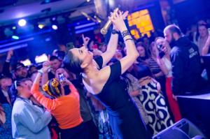 Party with SOFI MARINOvA