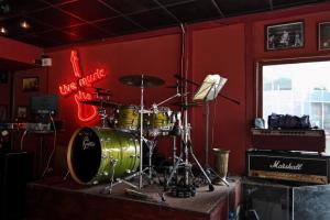 LIVE Music Every Night 