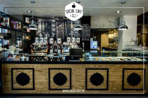 SOCIAL CAFE Bar &amp; Kitchen SOFIA
