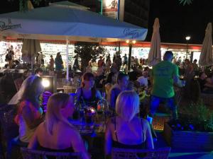 Bar &amp; Dinner GINGER Sunny Beach