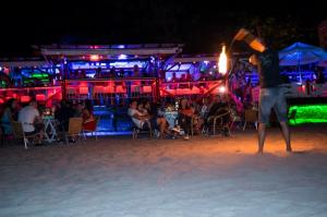 Beach & Bar ELVIS Sozopol