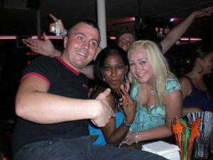 Party with FRIENDS !