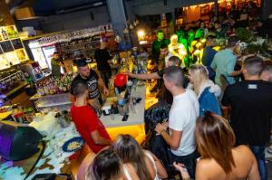 Students Party with GALIN