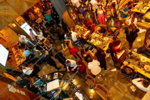 Students Party with DESISLAVA