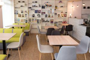 STUDIO CAFE