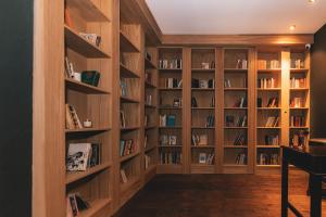 SECRET ROOM