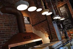 MEZZA GRILL 