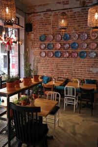 MEZZA GRILL 