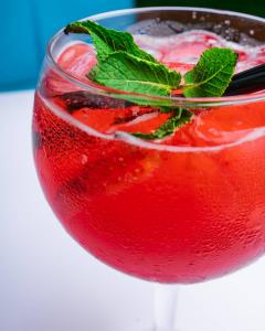 Cocktails & Drinks
