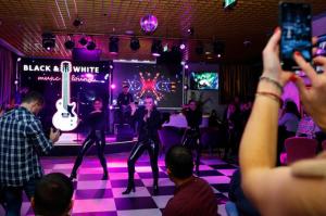 Party with DARA EKIMOVA