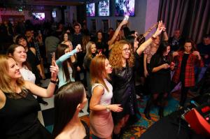 Party with GRAFA