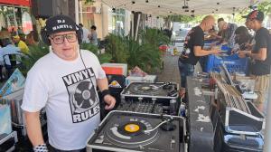 VINYL Bazar