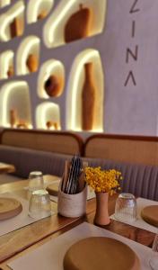 Greek Eatery KUZINA