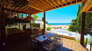 PERLA Lounge & RestoBar
