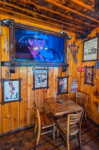 SALOON BURGER